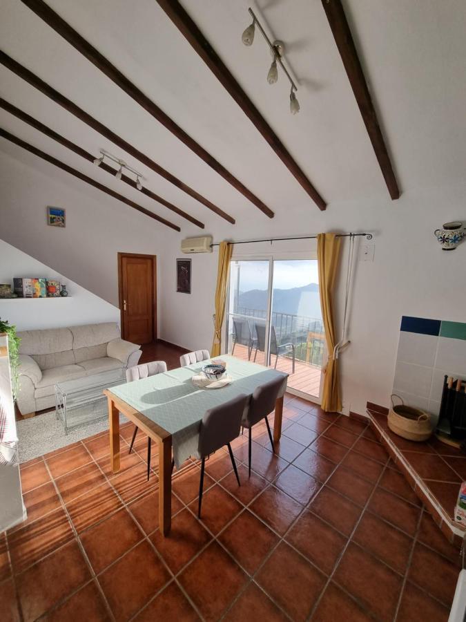 Lovely 2 Bed Apartment With Stunning Views & Pool Cómpeta Exterior foto