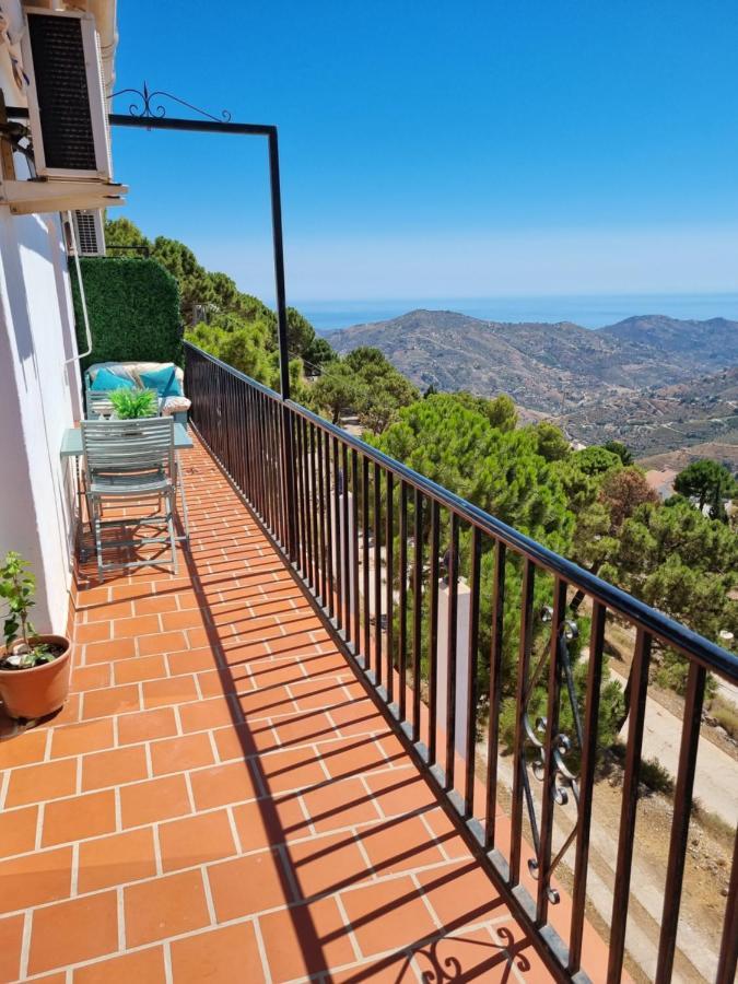 Lovely 2 Bed Apartment With Stunning Views & Pool Cómpeta Exterior foto