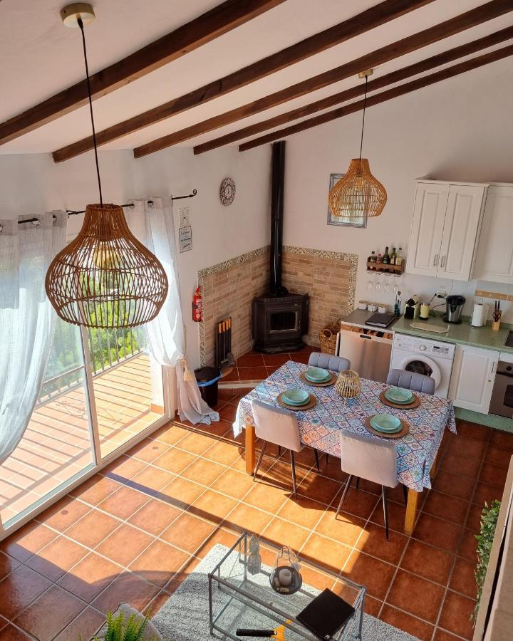 Lovely 2 Bed Apartment With Stunning Views & Pool Cómpeta Exterior foto